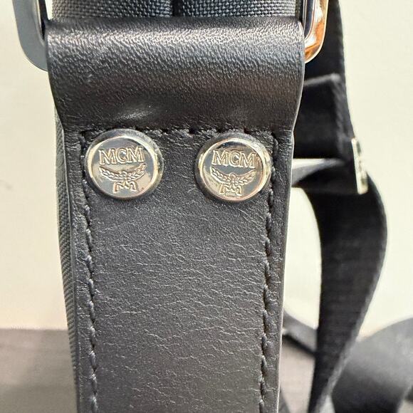 MCM Men #3208 MCM Unisex Black Messenger Bag